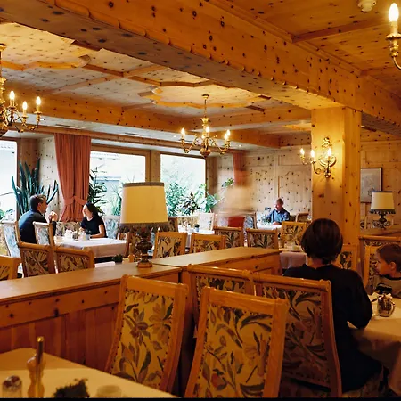 Kirchenwirt Hotel