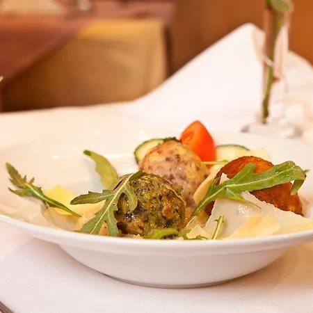 Kirchenwirt فندق