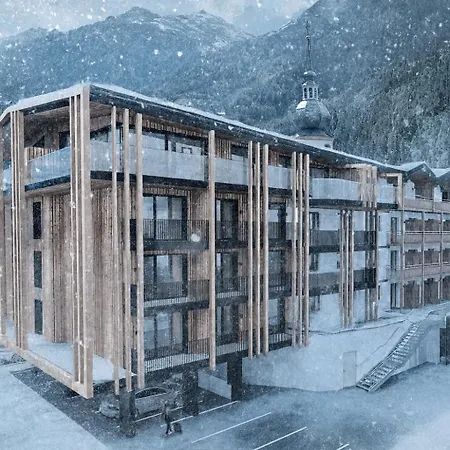 ホテル Kirchenwirt カウナータール