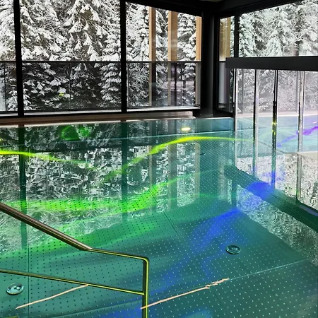 ホテル Kirchenwirt カウナータール