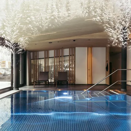 ホテル Kirchenwirt 4*