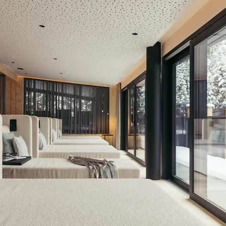 Kirchenwirt ホテル カウナータール