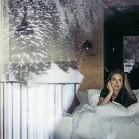 ホテル Kirchenwirt カウナータール