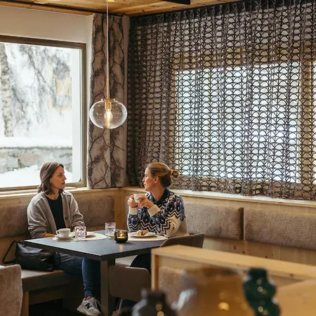 ホテル Kirchenwirt 4*