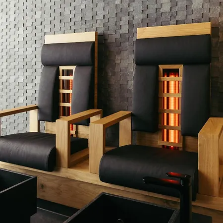 Kirchenwirt 4* カウナータール